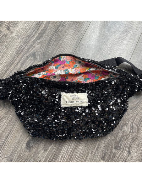 Banane en Sequins Noirs