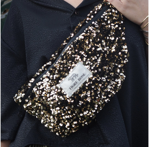 Banane en sequins dorée