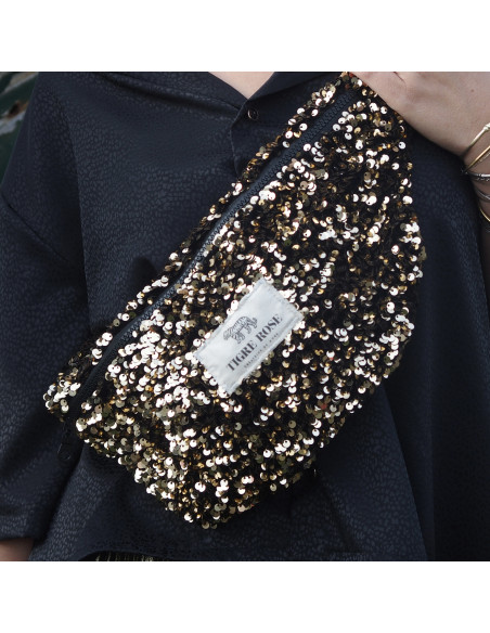 Banane en sequins dorée